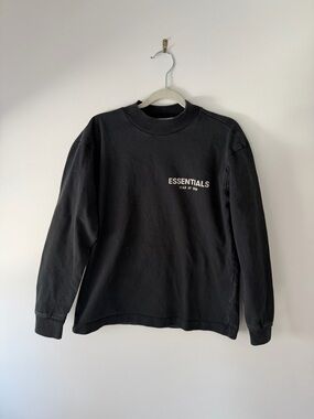 Fear of God Essentials Black Kids Longsleeve 6/7
